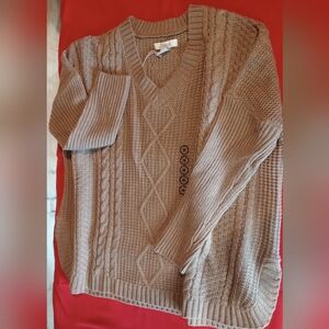 NWY Women's V-Neck Sweater | Rounded Hem | Split side | Size Medium